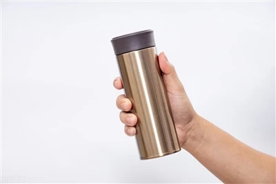 L-Istorja U l-Iżvilupp Ta' Thermos Fliexken